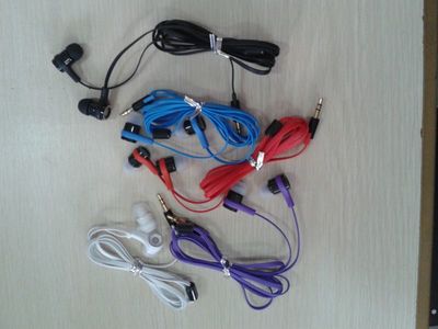 新款MP3耳機 扁線設計與多彩魅力